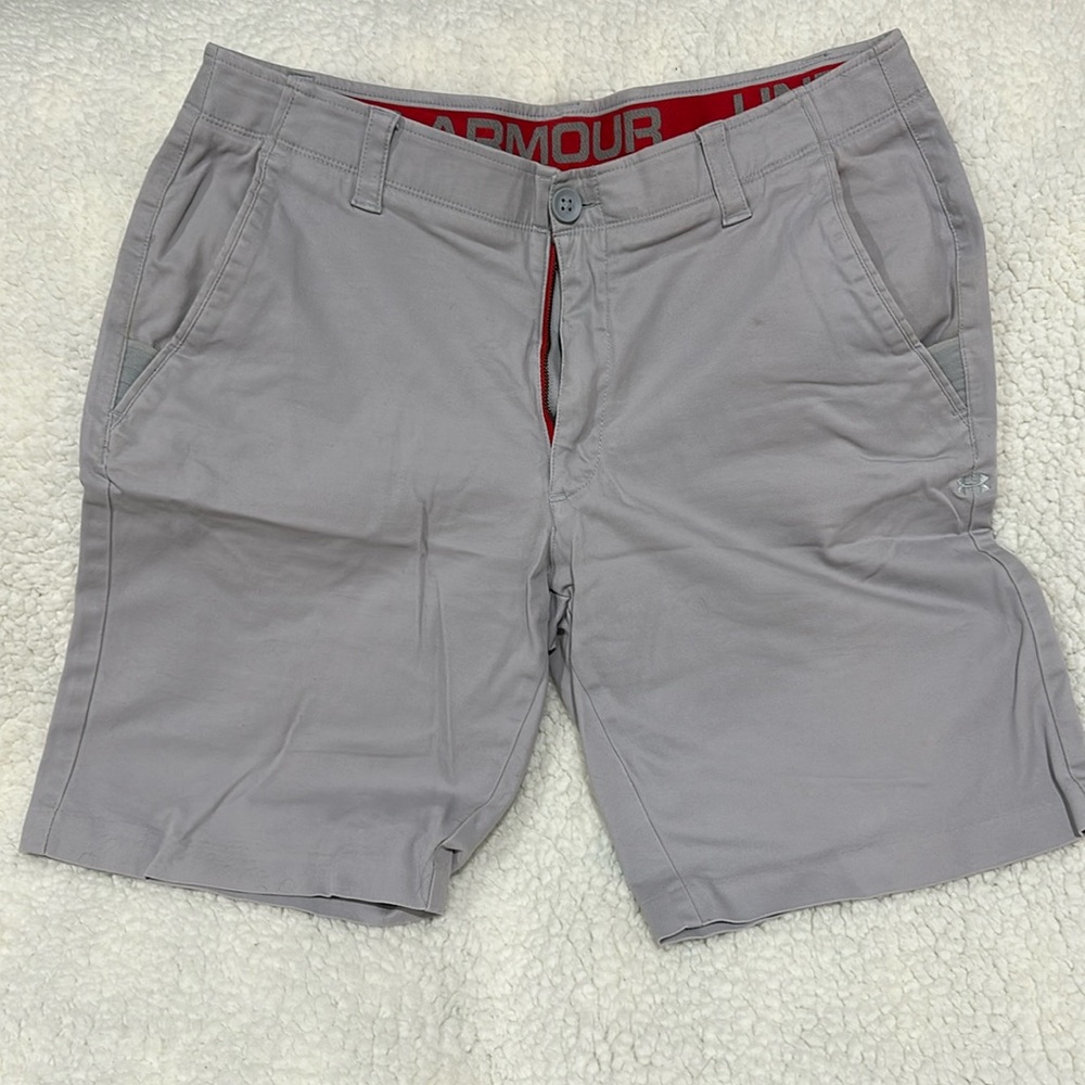 Under Armour golf shorts 36 light gray